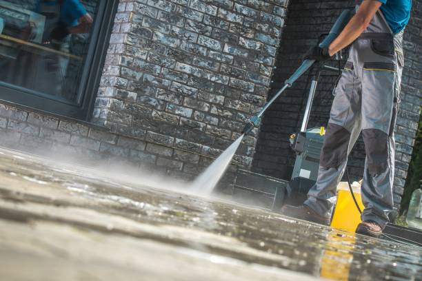 Best Driveway Pressure Washing  in Midway North, TX